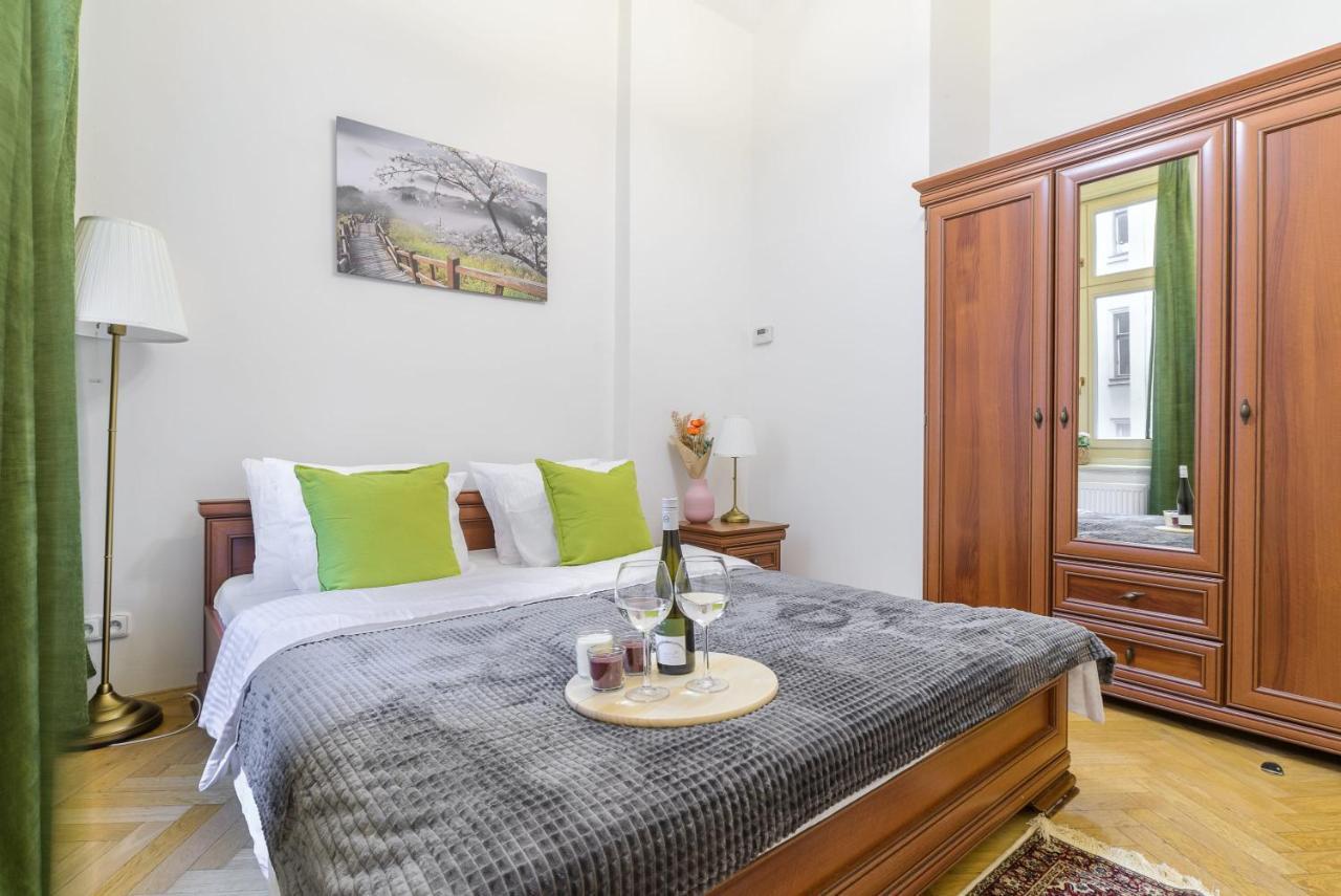 Cozy Apartment Near Stefanikuv Most Prag Dış mekan fotoğraf