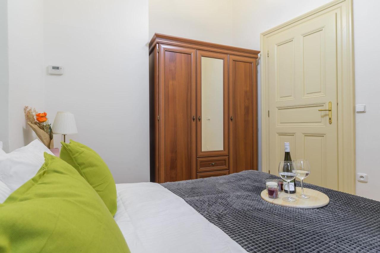 Cozy Apartment Near Stefanikuv Most Prag Dış mekan fotoğraf
