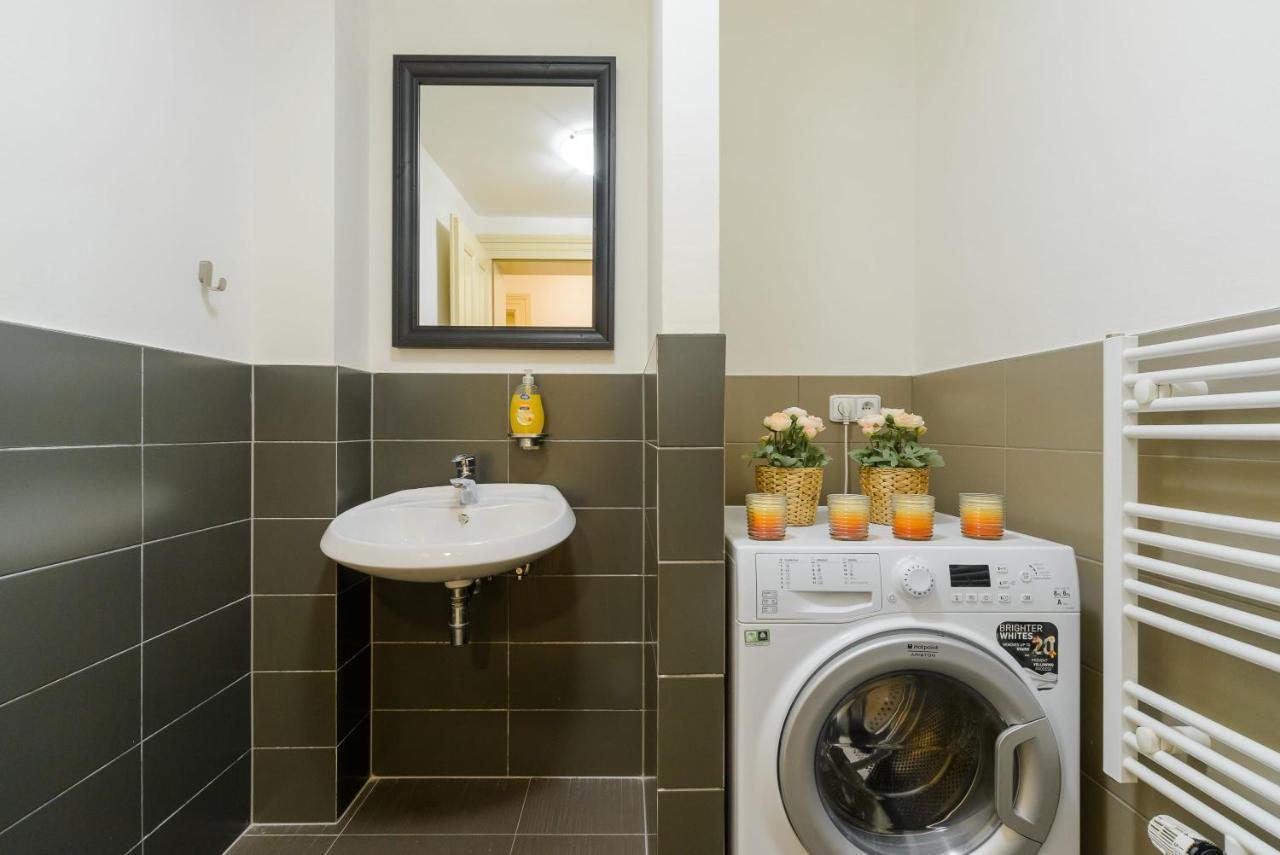 Cozy Apartment Near Stefanikuv Most Prag Dış mekan fotoğraf