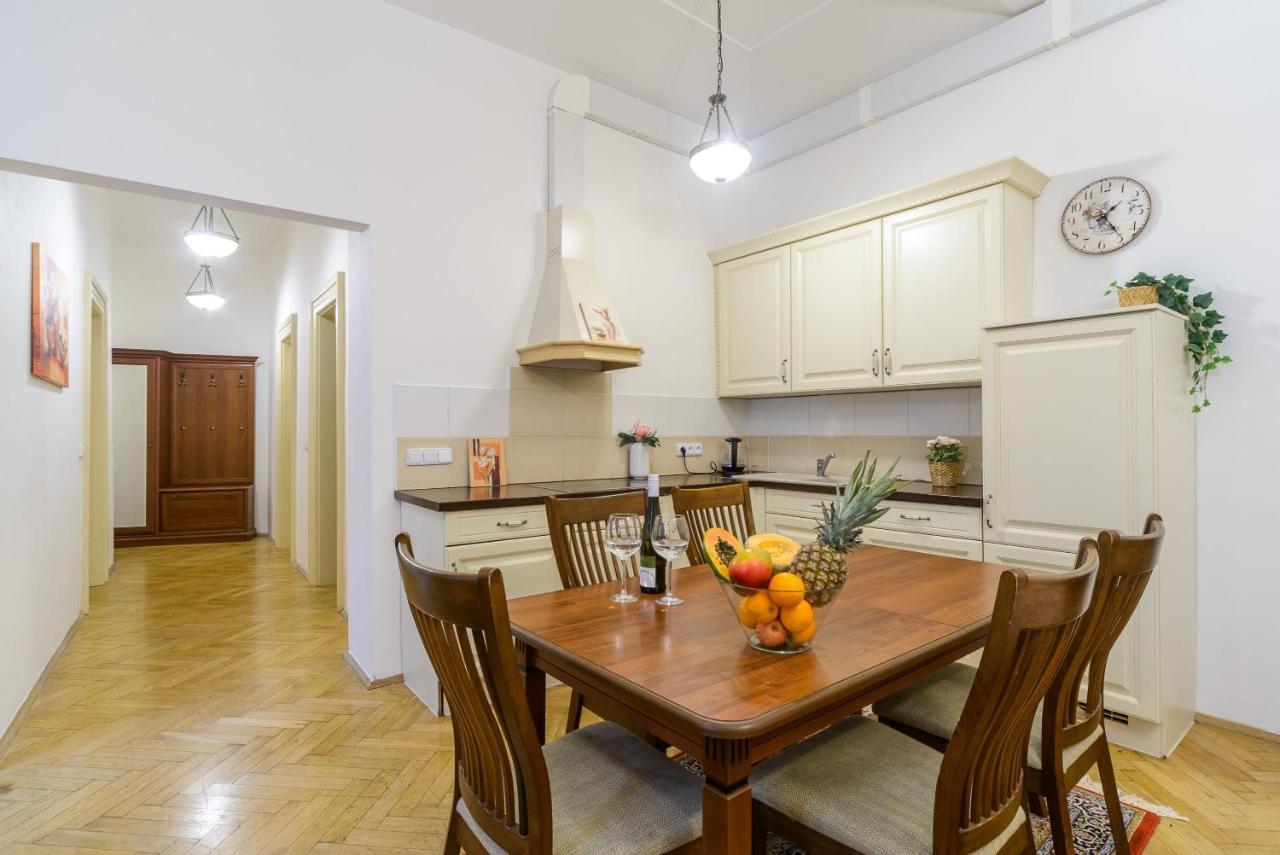 Cozy Apartment Near Stefanikuv Most Prag Dış mekan fotoğraf